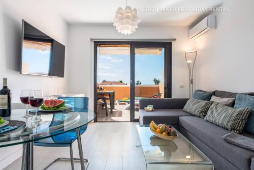 Estudio Deluxe con cama grande del hotel Tenerife Royal Gardens. Foto 33