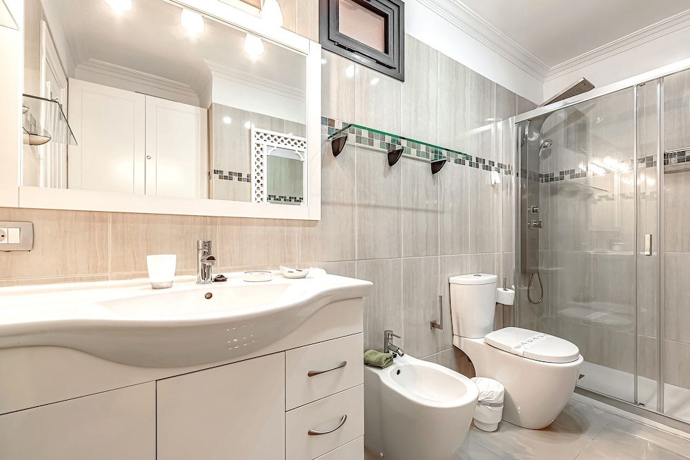 Apartamento Deluxe del hotel Tenerife Royal Gardens. Foto 44