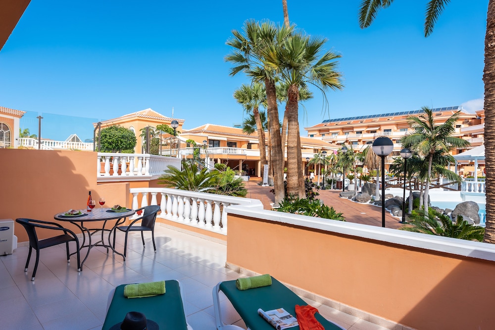 Bungalow del hotel Tenerife Royal Gardens. Foto 16