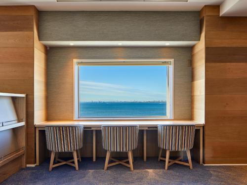 Habitación Doble Superior Nikko con vistas al parque o a la bahía - 2 camas individuales - Plantas 11 - 12 - No fumadores - Acceso al salón del hotel Grand Nikko Tokyo Bay Maihama. Foto 4
