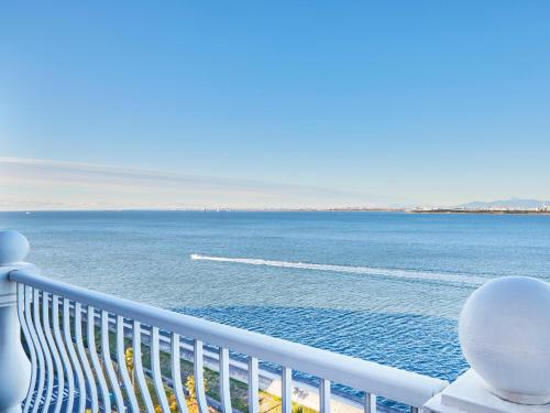 Habitación Doble Deluxe Nikko con vistas a la bahía - 2 camas individuales - Plantas 11 - 12 - No fumadores - Acceso al salón del hotel Grand Nikko Tokyo Bay Maihama. Foto 5
