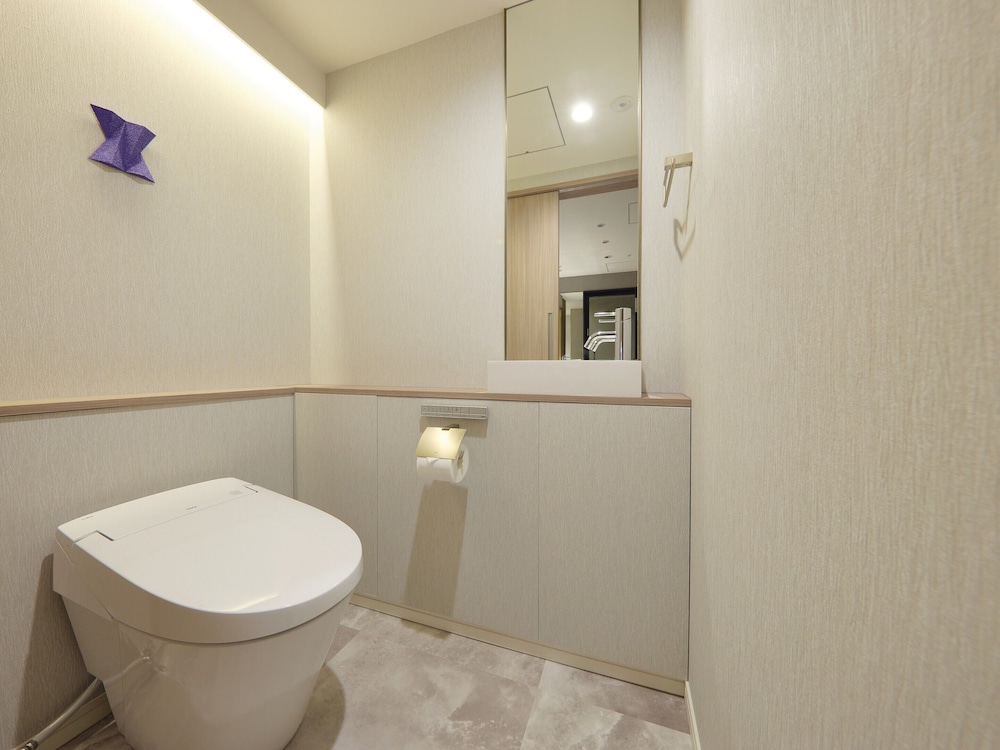 Habitación Deluxe con 2 camas individuales, no fumadores (40sqm, separate bath and toilet) del hotel Villa Fontaine Grand Tokyo - Roppongi. Foto 9