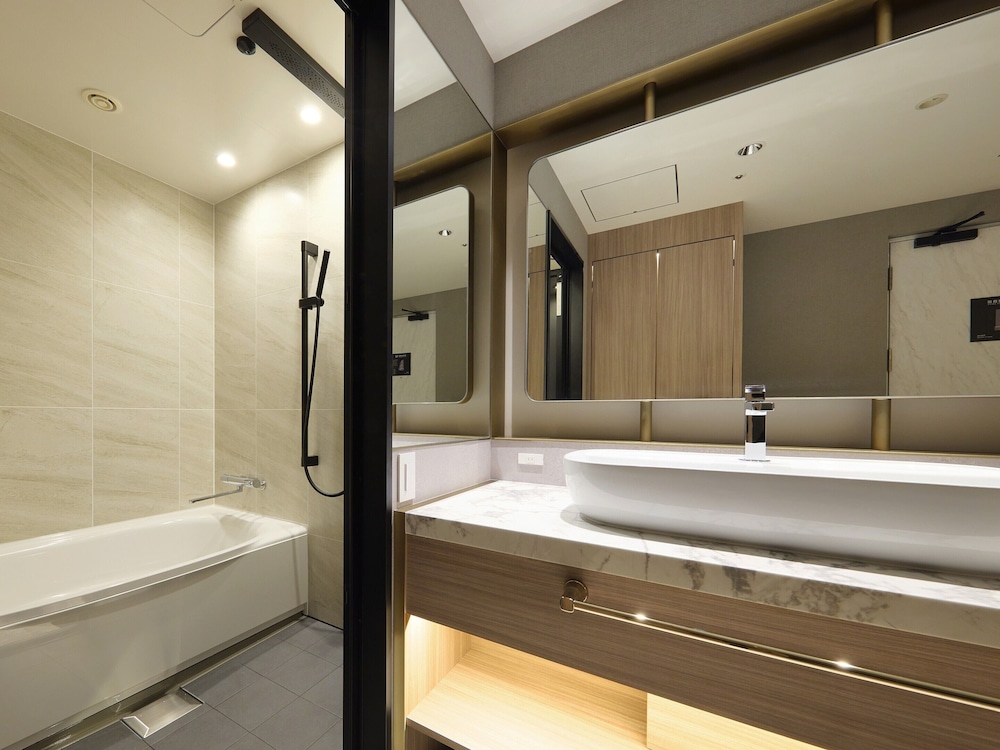 Habitación Deluxe, no fumadores (40sqm, King,separate bath and toilet) del hotel Villa Fontaine Grand Tokyo - Roppongi. Foto 11