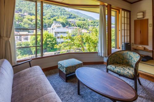 Habitación de estilo japonés con vistas al río - Anexo del hotel Kajikaso. Foto 1