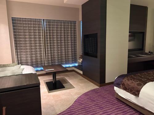 Suite Junior del hotel Keihan Kyoto Grande. Foto 4