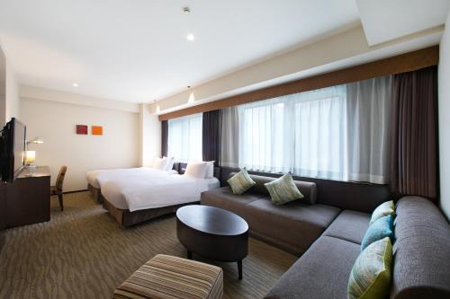 Habitación Cuádruple - No fumadores del hotel Holiday Inn Osaka Namba. Foto 3