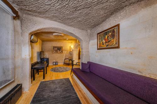 Habitación Cueva del hotel Stone House Cave. Foto 6