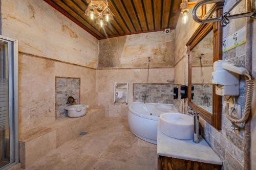 Suite Deluxe del hotel Stone House Cave. Foto 4