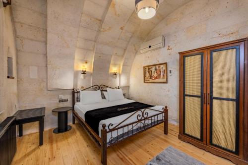 Habitación doble con balcón del hotel Stone House Cave. Foto 3
