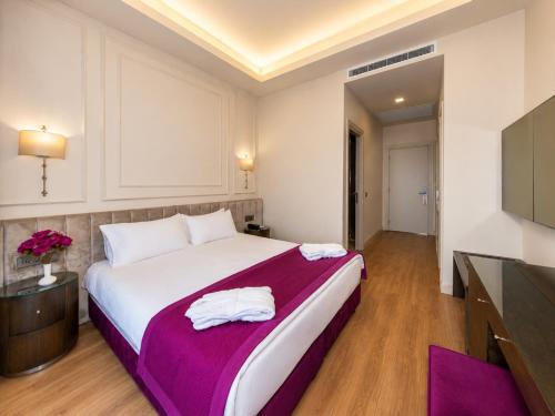 Habitación Confort con balcón y vistas a la ciudad del hotel The Beyaz Saray and Spa. Foto 4