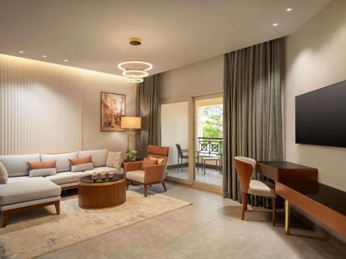Suite Premier del hotel Movenpick Cairo Media City. Foto 6