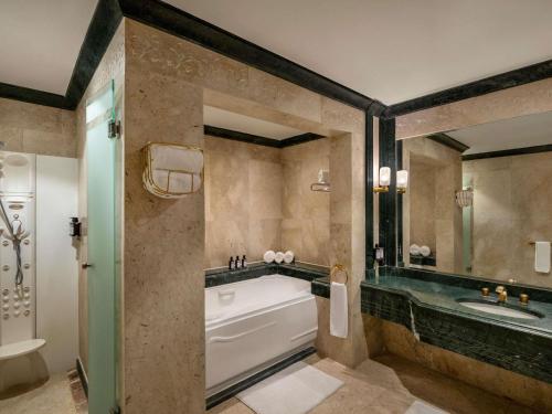 Villa Real del hotel Movenpick Cairo Media City. Foto 10