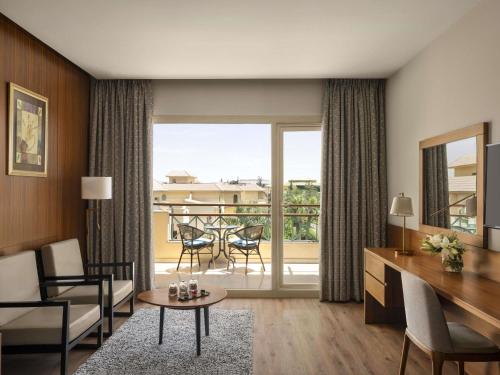 Suite Executive del hotel Movenpick Cairo Media City. Foto 7