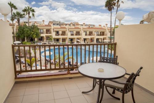 Apartamento Estudio con vistas a la piscina del hotel Hilton Vacation Club Royal Sunset Beach Club Tenerife. Foto 2