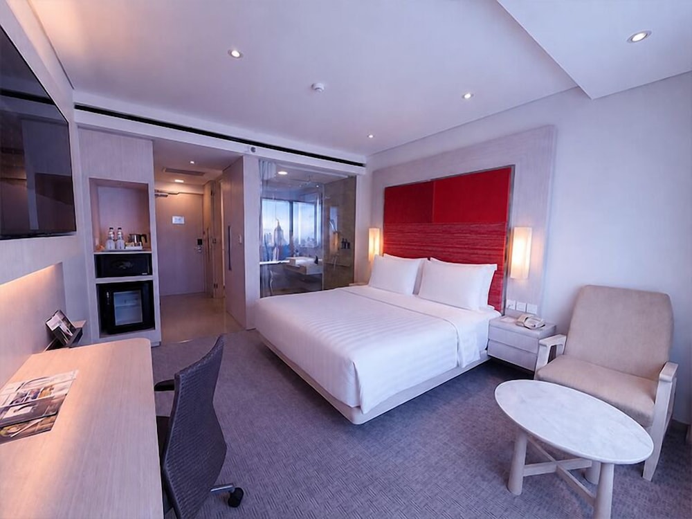 Habitación Superior con 1 Cama Queen del hotel Grand Mercure Jakarta Harmoni. Foto 1