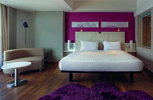 Grand Deluxe - 1 Cama King Size del hotel Mercure Convention Center Ancol. Foto 2
