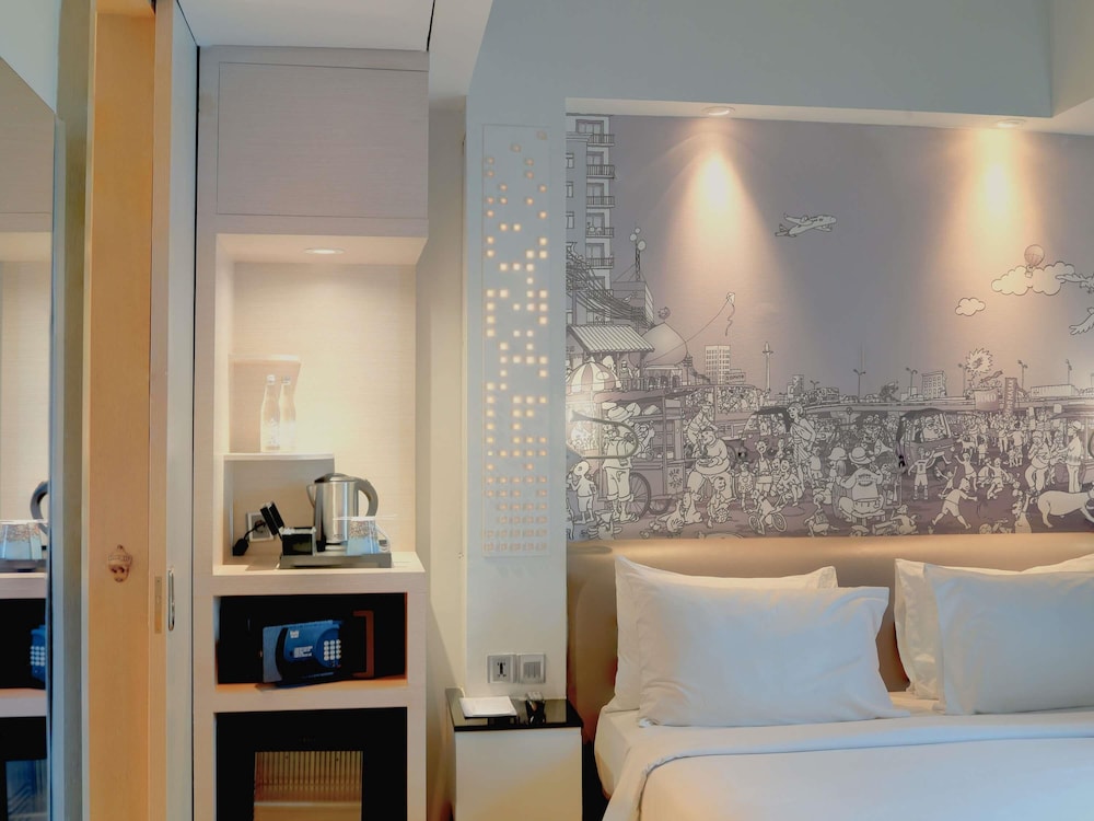 HABITACIÓN SUPERIOR, 1 Cama King del hotel Mercure Jakarta Simatupang. Foto 3