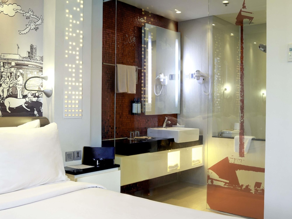 Suite con 1 Cama King del hotel Mercure Jakarta Simatupang. Foto 4
