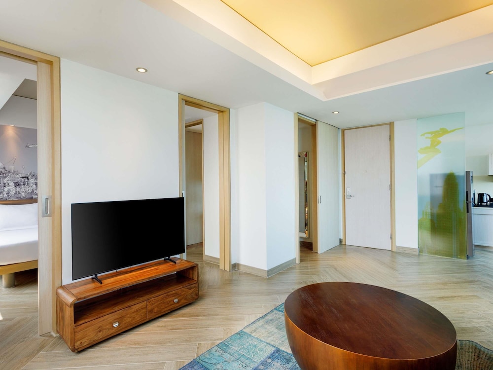 Suite con 1 Cama King del hotel Mercure Jakarta Simatupang. Foto 23