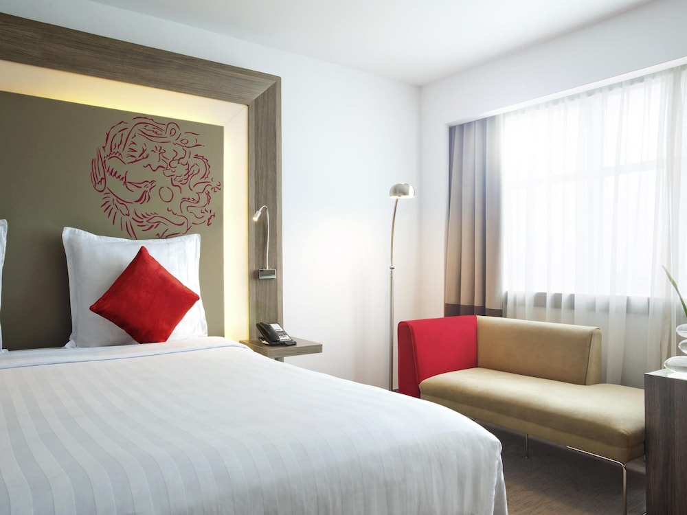 Habitación Premier en Piso Ejecutivo con 2 Camas Individuales del hotel Novotel Jakarta Gajah Mada