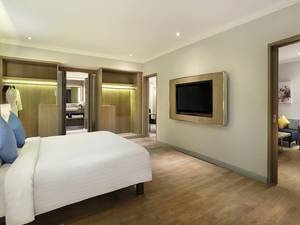 Suite Vista Jardín Accesible Accesible (discapacidad auditiva) del hotel Novotel Jakarta Mangga Dua Square. Foto 4