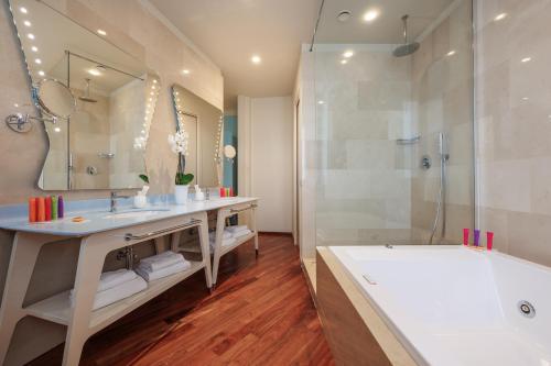 Suite del hotel Jr Hotels Bari Grande Albergo Delle Nazioni. Foto 4