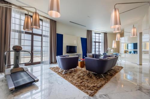 Suite Presidencial del hotel Jr Hotels Bari Grande Albergo Delle Nazioni. Foto 5