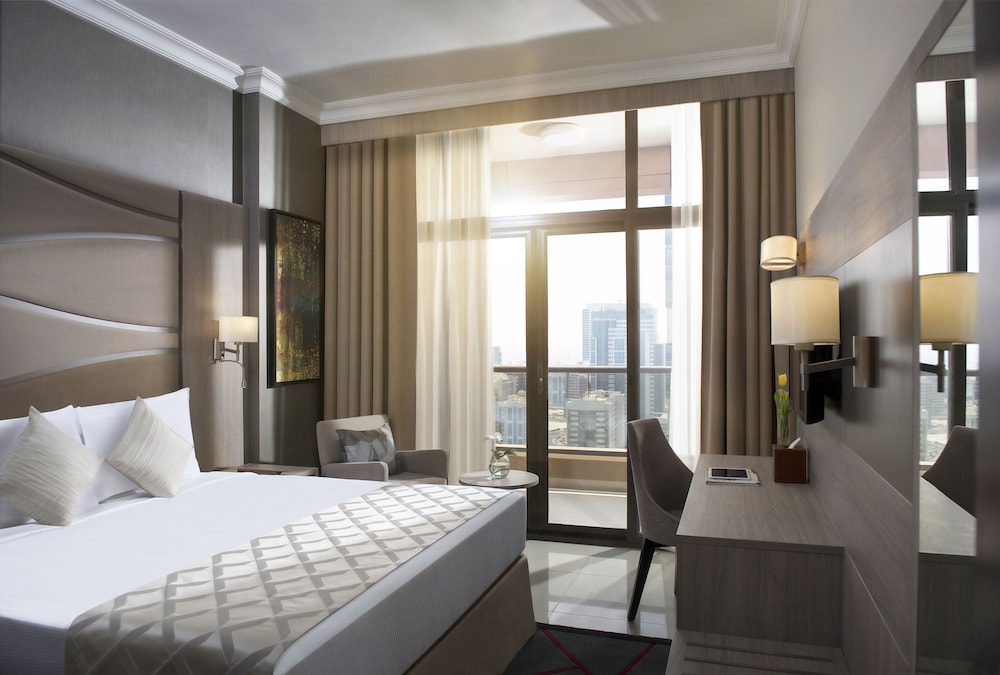 Suite Deluxe, vistas a la ciudad del hotel Two Seasons and Apartments