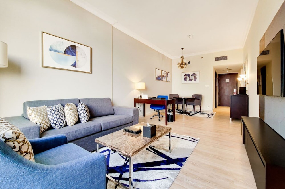 Two Bedroom Apartment with City View del hotel Two Seasons and Apartments. Foto 6