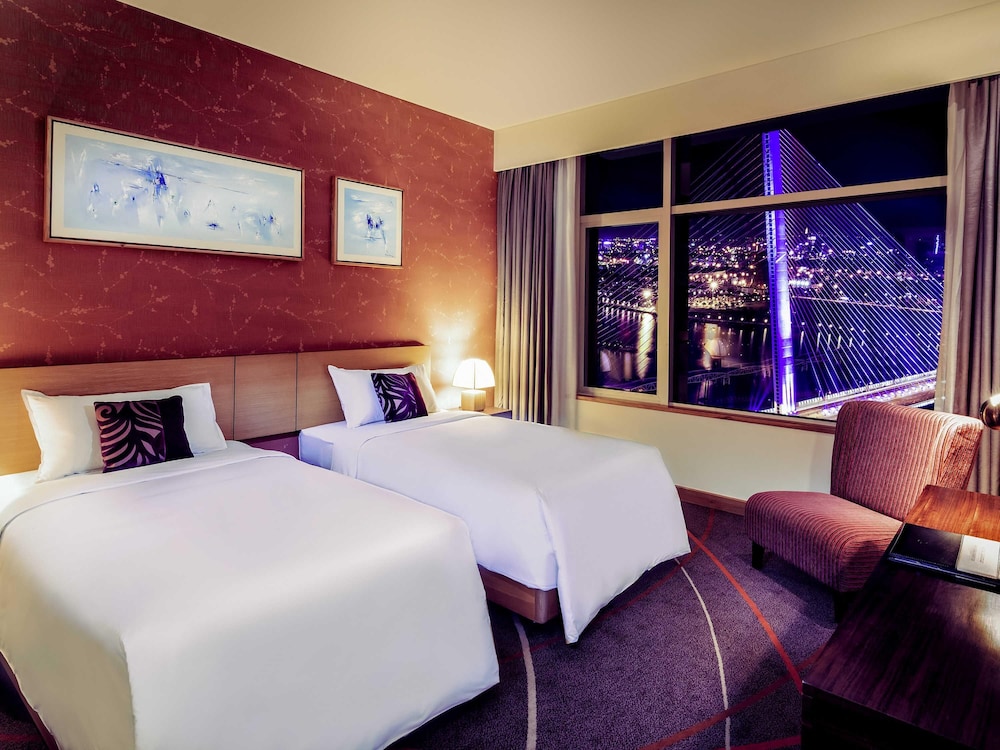 Deluxe Twin, vista al río, planta alta con acceso al Privilege Lounge del hotel Grand Mercure Danang. Foto 5
