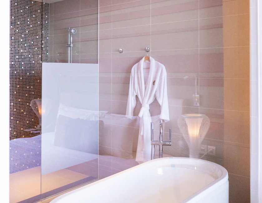 Suite Vista Rio 1 Cama king Familiar Privilege 1 Cama Individual del hotel Grand Mercure Danang. Foto 17