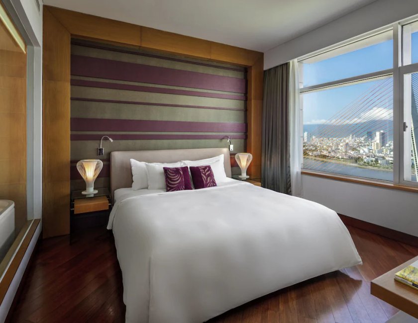 Suite 1 Cama king Vista ciudad Planta Alta Familiar Privilege Sofá Cama incluido del hotel Grand Mercure Danang. Foto 5