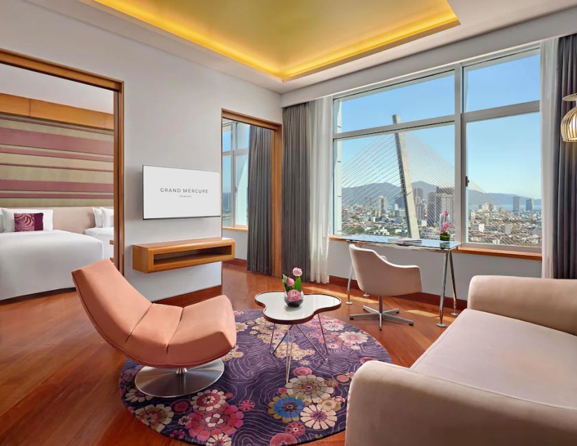 Suite Vista Rio Planta Alta Privilege 2 Camas individuales del hotel Grand Mercure Danang