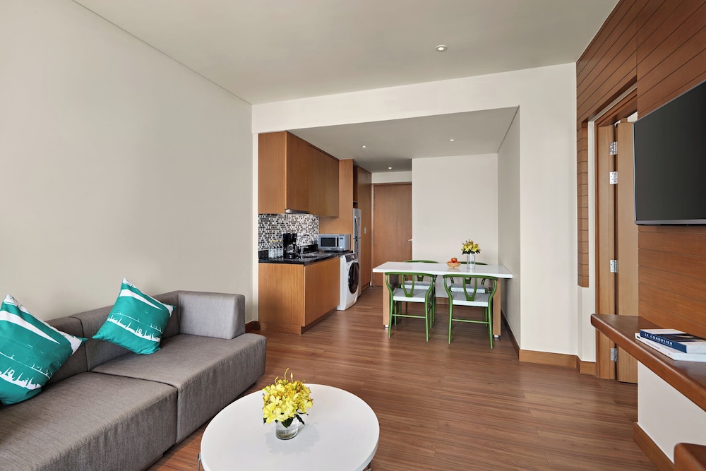 Apartamento de 1 Dormitorio, sala de estar, cocinas totalmente equipadas, bañera, 01 cama king del hotel Novotel Danang Premier Han River. Foto 6
