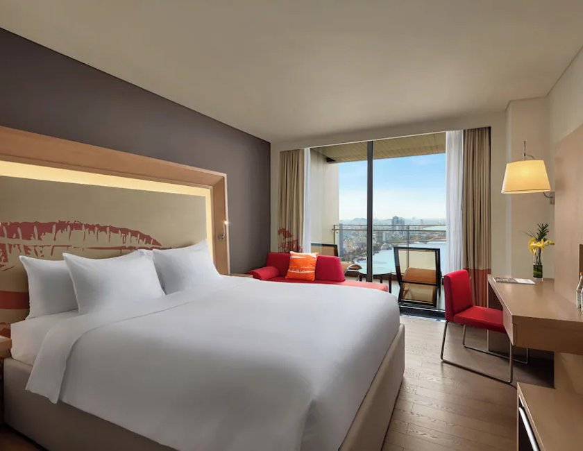Habitación doble Balcón o Terraza Superior 1 Cama king del hotel Novotel Danang Premier Han River. Foto 1