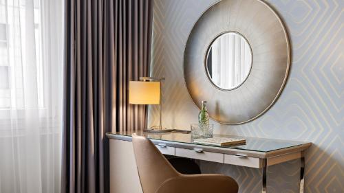 Habitación Estandar del hotel Crowne Plaza Berlin City Centre, An Ihg. Foto 3