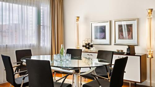 Suite Grand - No fumadores del hotel Crowne Plaza Berlin City Centre, An Ihg. Foto 1