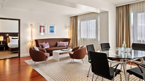 Suite Grand - No fumadores del hotel Crowne Plaza Berlin City Centre, An Ihg. Foto 4