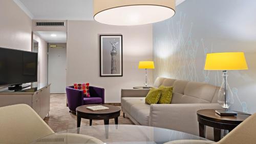 Suite con 2 camas individuales del hotel Crowne Plaza Berlin City Centre, An Ihg. Foto 4