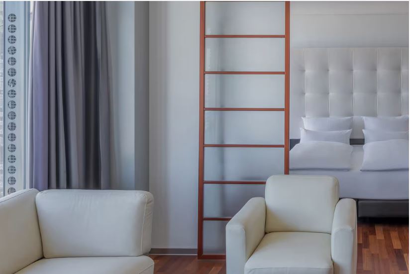 The INNSiDE Apartment Extra Space del hotel Innside Frankfurt Eurotheum