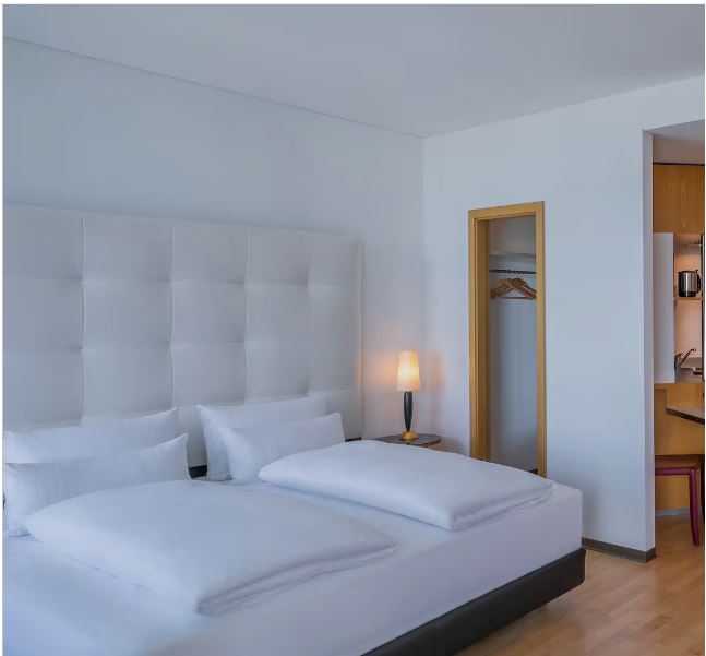 The INNSiDE Apartment del hotel Innside Frankfurt Eurotheum. Foto 1