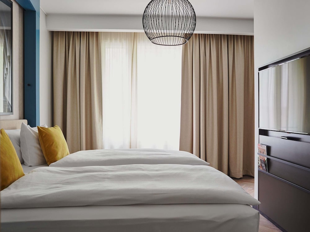 Suite Junior del hotel Mondial Am Dom Cologne - Mgallery. Foto 4