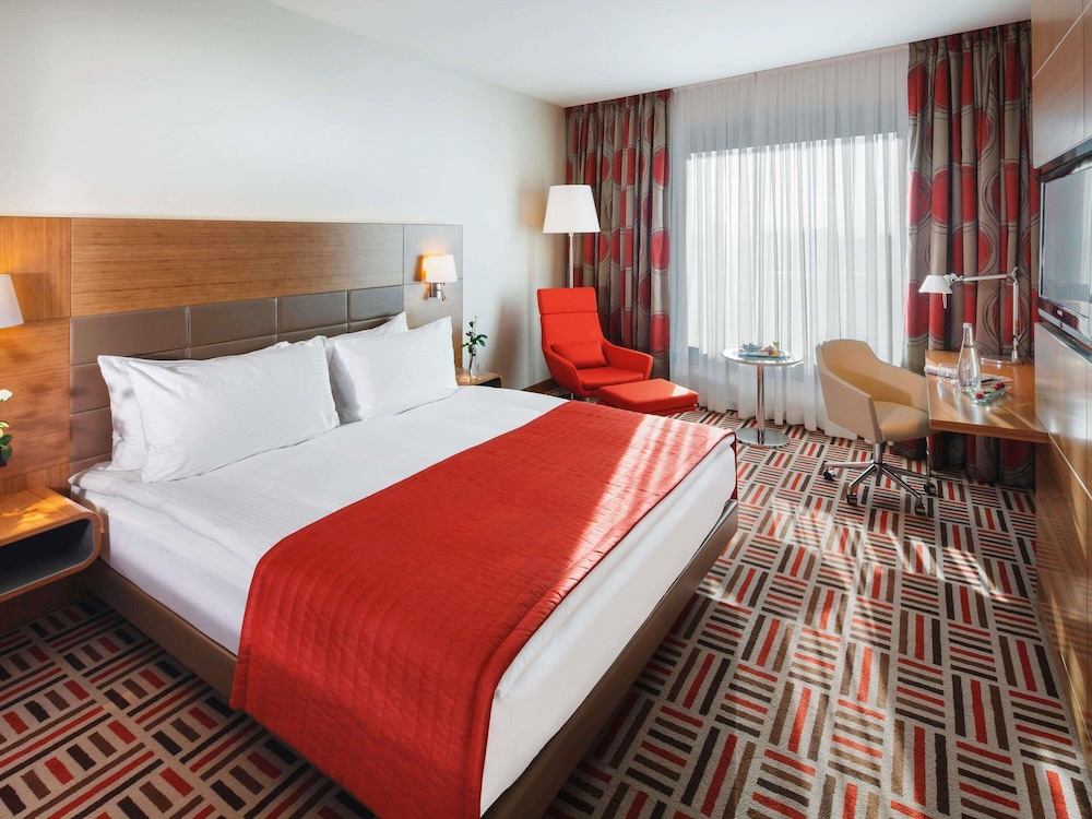 Habitación superior, 1 cama de matrimonio del hotel Mövenpick Ankara. Foto 2