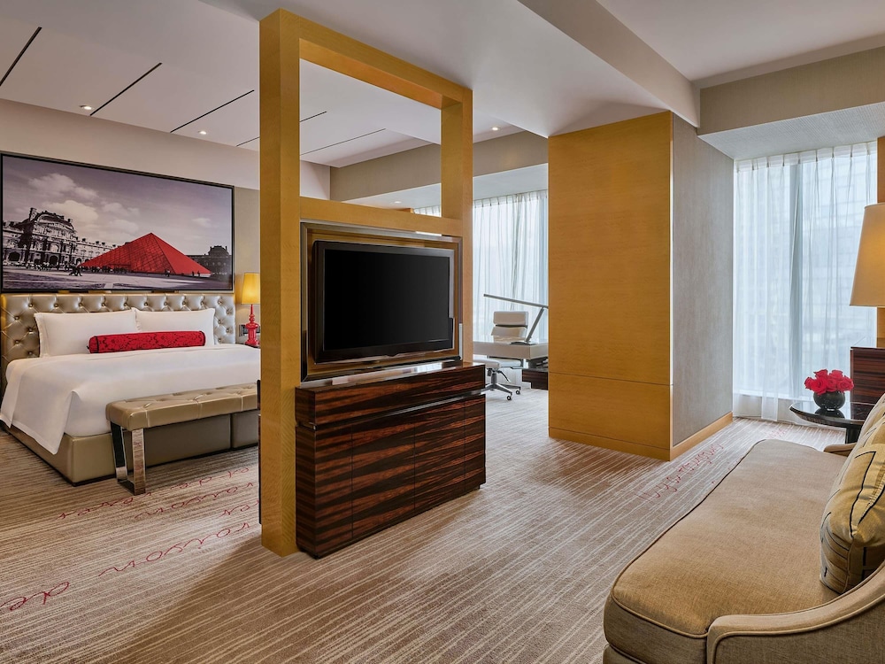 Lujo Premium 1 Cama King del hotel Sofitel Guangzhou Sunrich. Foto 1
