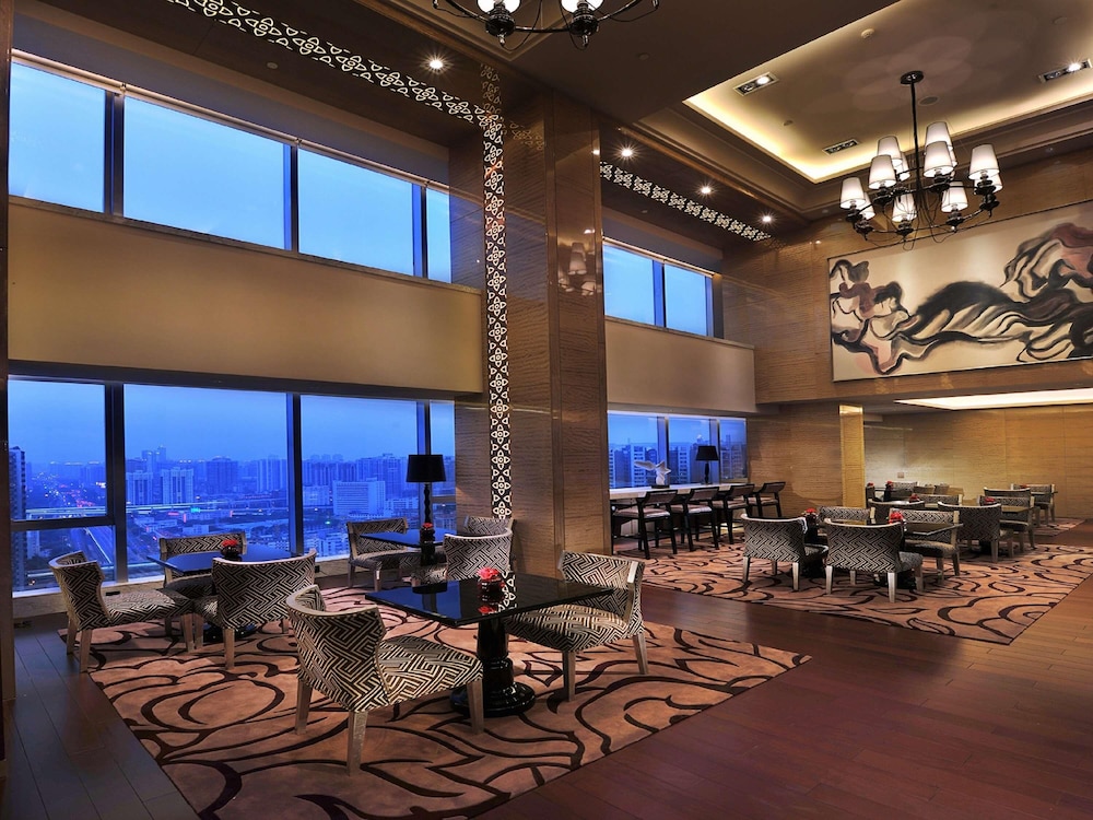 HABITACIÓN SUPERIOR CLUB MILLESIME, 1 Cama King del hotel Sofitel Guangzhou Sunrich. Foto 1
