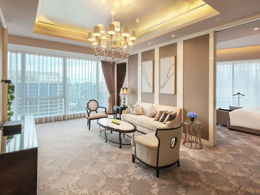 SUITE OPERA, 1 Cama King del hotel Sofitel Guangzhou Sunrich. Foto 1