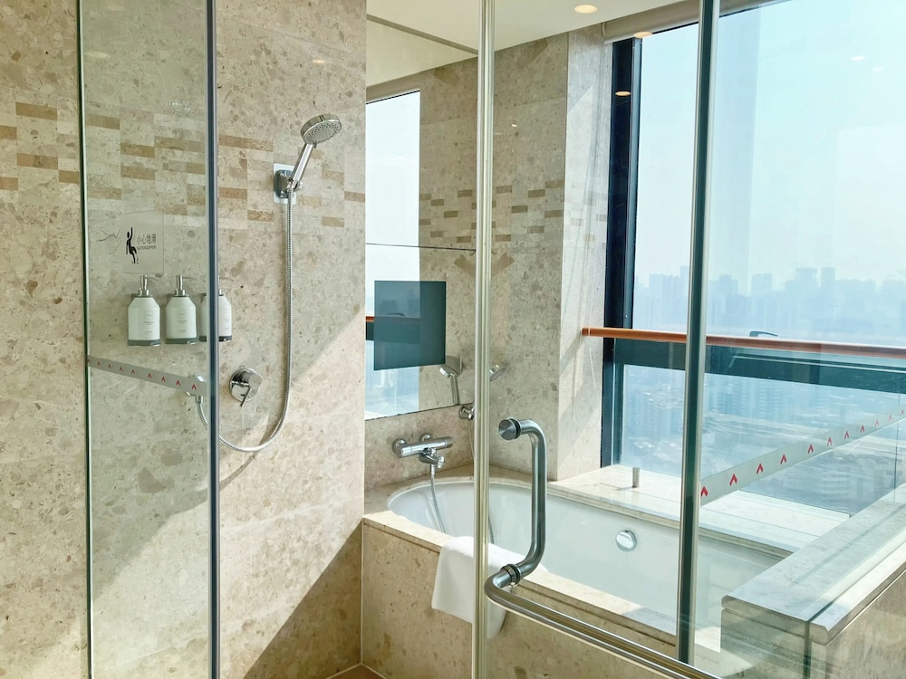Habitación Swiss Executive con Dos Camas Individuales del hotel Swissotel Foshan. Foto 9