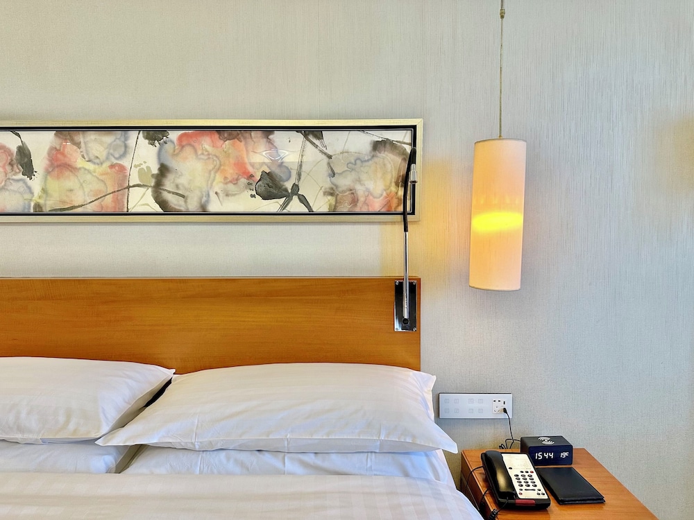 Suite Junior del hotel Swissotel Foshan. Foto 7