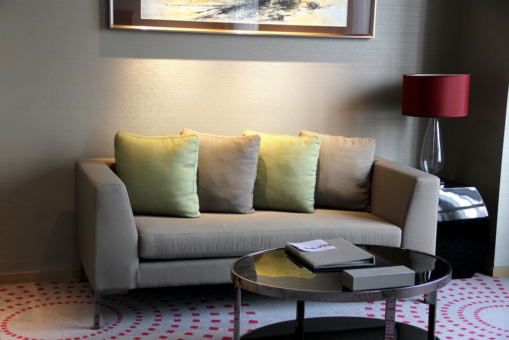 Suite ejecutiva, 1 cama doble del hotel Grand Mercure Jinan Sunshine. Foto 1