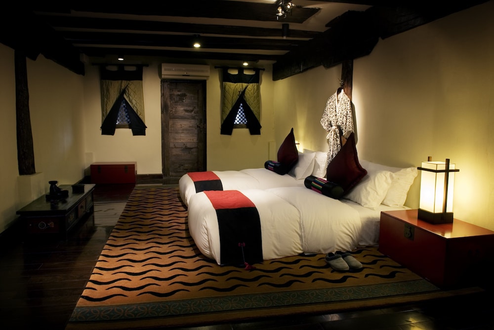 Lodge tibetano de dos dormitorios del hotel Banyan Tree Ringha